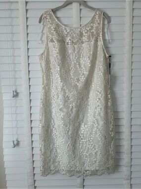Calvin Klein Sheath Dress Mini Ivory Floral Lace Sequins Size 12